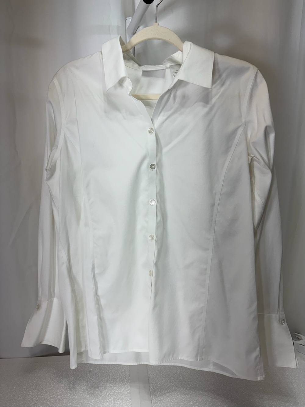 Liz Claiborne White Button-Down Shirt 4284